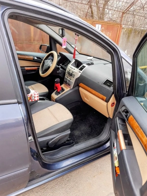 Vand Opel Zafira B din anul 2008 prim proprietar  - imagine 8