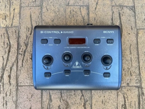   Controller Behringer Compact BCN44 MIDI
