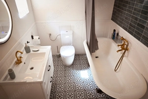 Ofer spre inchiriere casa nou renovata. 160 mp. Central. Lugoj. - imagine 5