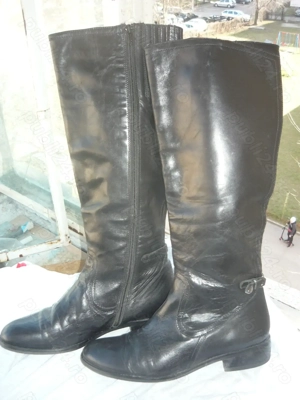 Cizme de piele naturală, măr. 39, made in Italy, negre, 100 lei, tel. O75I 55 I I 49