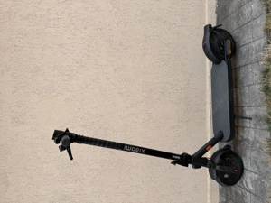 Trotinetă Electrică Xiaomi Scooter Elite, 40 km autonomie, viteza maxima 25 km h