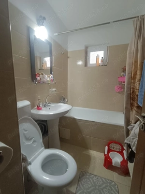De vânzare apartament cu 3 camere  - imagine 2