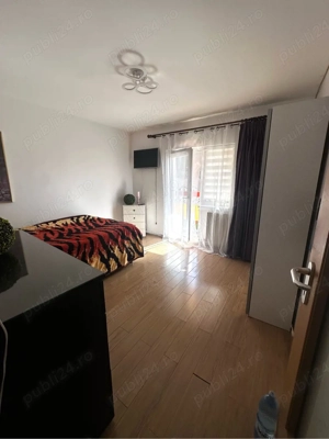 Apartament cu 4 camere de vanzare!