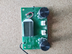 Modul receptor radio digital  FM stereo cu display LCD,  + Modul controler incarcare acumulatori 12V