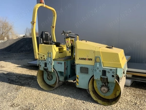 Vând compactor 2,3 tone Amman AV23 - imagine 4