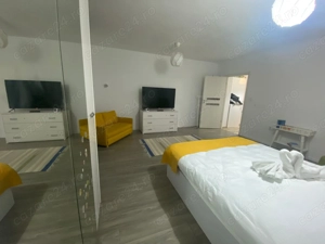 Inchiriez apartament garsoniera regim hotelier zona ultracentrala - imagine 4