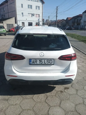 Mercedes B180 - imagine 9