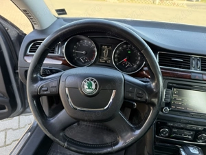 Skoda Superb 2009 - imagine 9