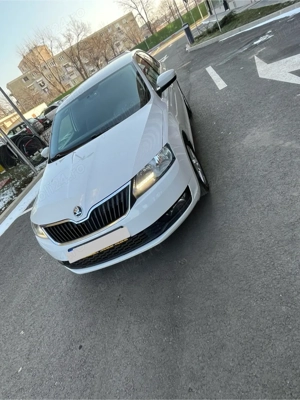 Skoda Rapid  - imagine 4