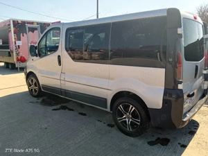 vand Opel vivaro 5+1 locuri - imagine 2