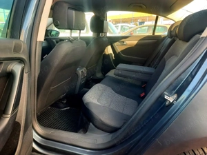 Passat 4x4 Berlina - imagine 5
