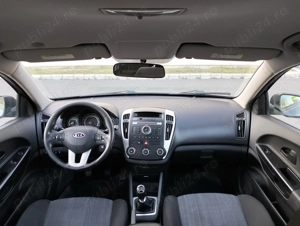 Oferta KIA Ceed 2012 model Break consum mic Euro5 impecabil Proprietar - imagine 4