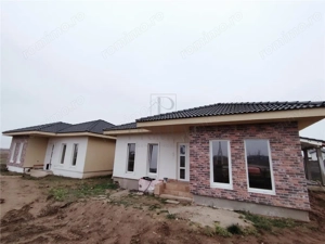 Duplex  superb separat prin dressing - toate utilitatile