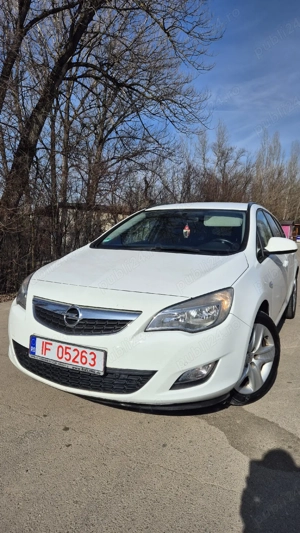 Opel Astra J
