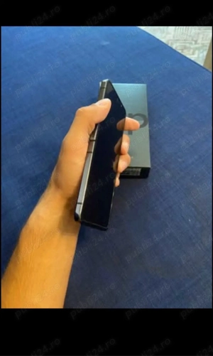 Vând Samsung galaxy zflip 4 