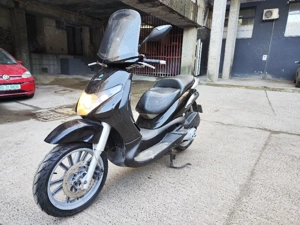 scuter 125 Piaggio Beverly categoria B
