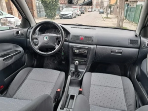 SKODA OCTAVIA - 2010 - Unic Proprietar - 130.000 KM - Stare Impecabilă (Pachet de Drumuri Grele ) - imagine 4