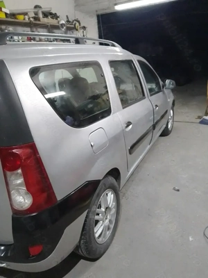 Logan 1.5 dci  cu 7 locuri  - imagine 2