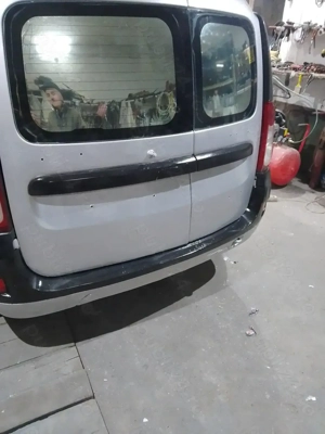 Logan 1.5 dci  cu 7 locuri  - imagine 4