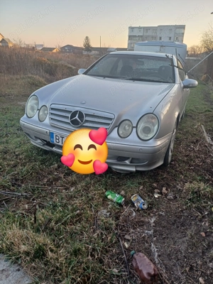 Vând Mercedes 
