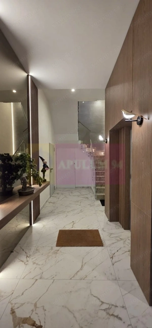 Apartament 2 camere de vânzare la Sinaia - Lux - imagine 3