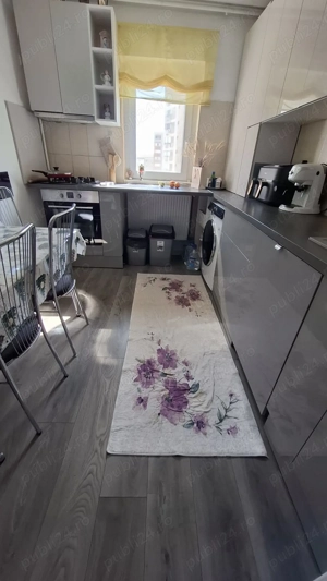 Vând apartament în zona Modern - imagine 2