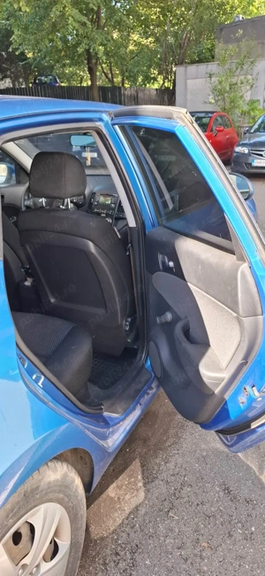 Vând Hyundai i30 2009   Benzină   118.000 km   ITP valabil - imagine 9