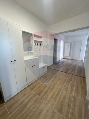 Apartament cu 4 camere de închiriat în zona Polivalenta - imagine 9