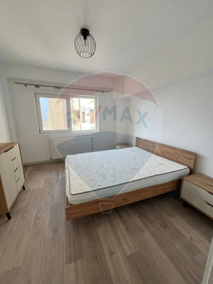 Apartament cu 4 camere de închiriat în zona Polivalenta - imagine 3