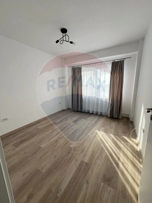 Apartament cu 4 camere de închiriat în zona Polivalenta - imagine 7