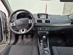 Renault megane 1.5 - imagine 8