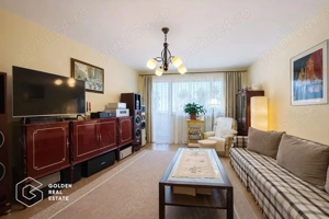 Vând apartement 5 camere + garaj la demisol zona Vlaicu-Stupilor