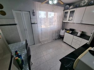 Apartament 3 camere zona Capitol - imagine 5