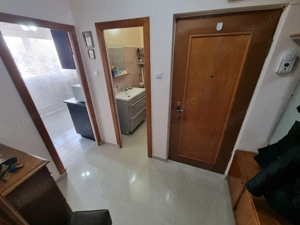 Apartament 3 camere zona Capitol - imagine 12