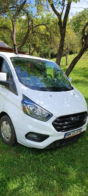 Vând autoutilitara Ford transit custom - imagine 3