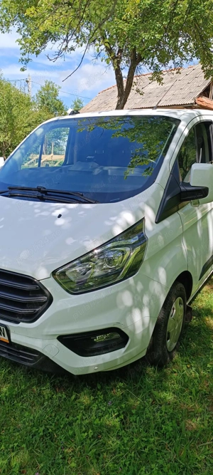 Vând autoutilitara Ford transit custom