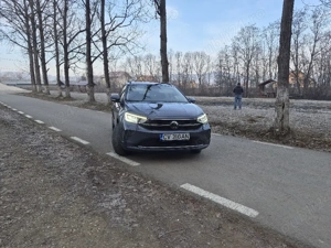 Volkswagen Taigo 1.0 DSG - imagine 3