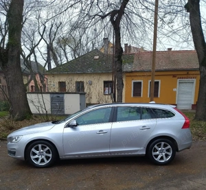 Volvo V60 2.0 - imagine 2