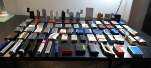 vand colectie de brichete metalice