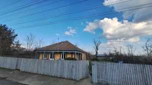 Vand casa comuna Tufesti