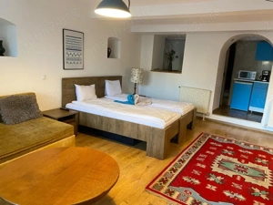 Garsoniera Apartament Studio Ieftin regim hotelier hotel pensiune Sibiu centru 1 2 3 4 5 Persoane - imagine 2