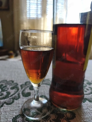 Coniac din vinars.