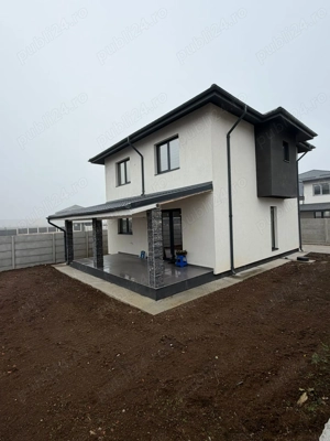 Vand casa individuala cu etaj Dragomiresti Deal strada Crizantemelor