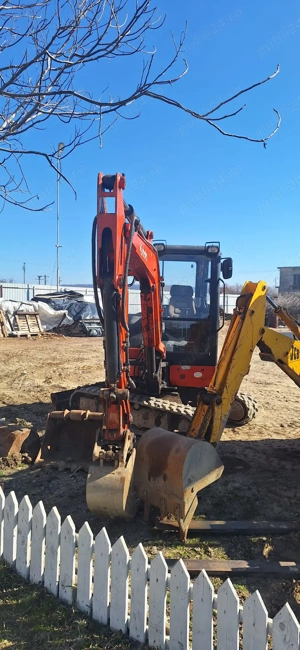 Excavator Kubota - imagine 2