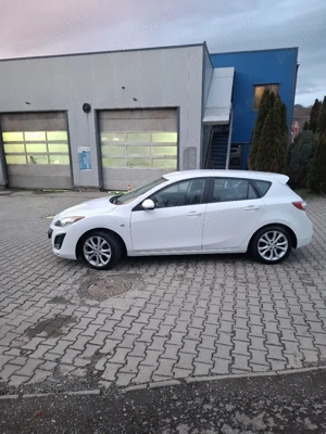Mazda 3 (Facelift) 2011 - imagine 7