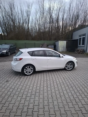 Mazda 3 (Facelift) 2011 - imagine 10