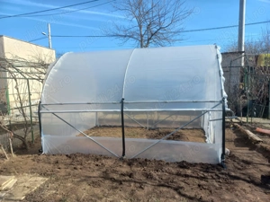 Oferim solarii gradina complete structura galvanizata folie UV 180 microni garantie 3 ani laterale a