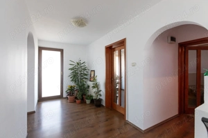 TITLU Casă P+1, 180 mp, 5 camere, garaj + beci  Cartier  Șerbănești, Bacau stare excelentă - imagine 8