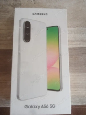 Telefon Samsung nou cu cutie originala.