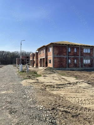 Proprietar, de vanzare duplex mare (253mp construiti si 530mp teren per unitate), - imagine 2